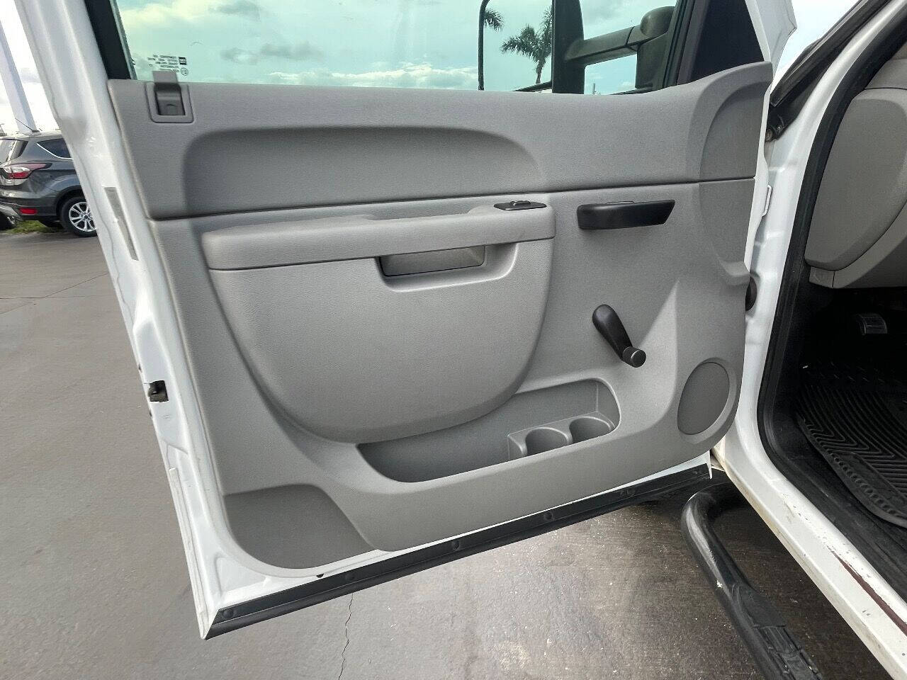 2013 Chevrolet Silverado 3500HD  - $29,900