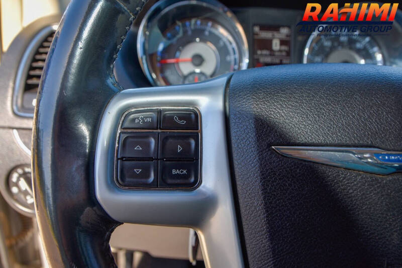 2014 Chrysler Town and Country Touring