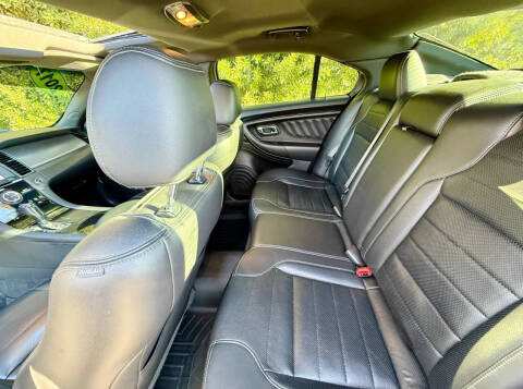 2017 Ford Taurus SHO