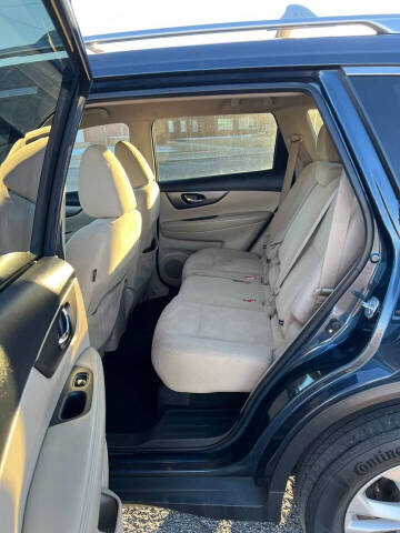 2016 Nissan Rogue SV