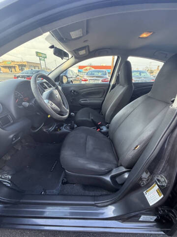 2015 Nissan Versa 1.6 S