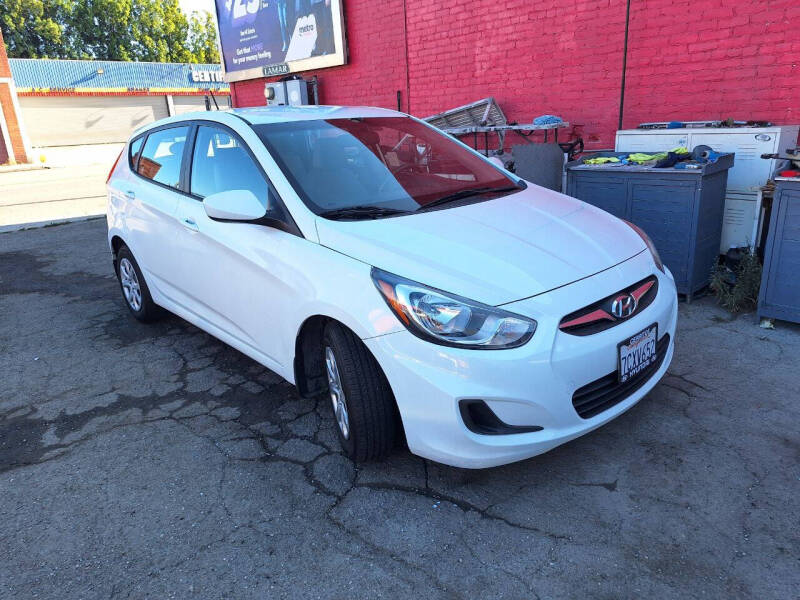 2013 Hyundai Accent GS