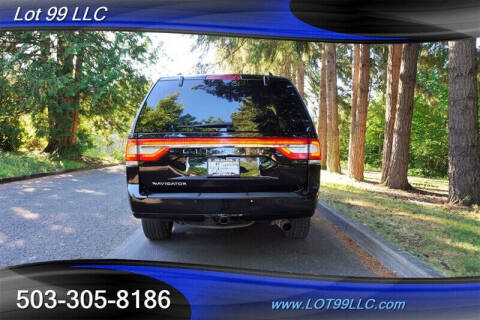 2017 Lincoln Navigator Select