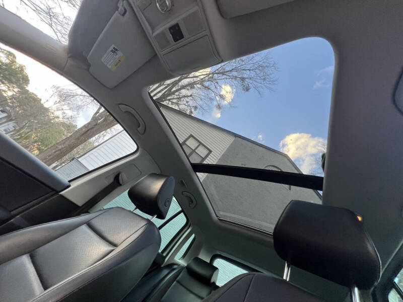 2011 Volkswagen Tiguan SE