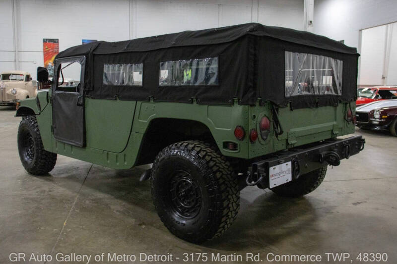 2001 AM General Hummer
