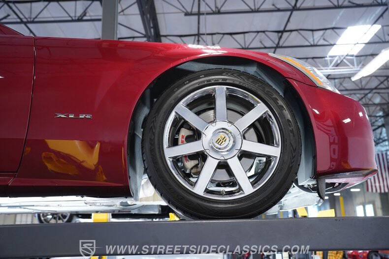 2005 Cadillac XLR