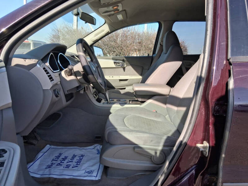 2010 Chevrolet Traverse LS