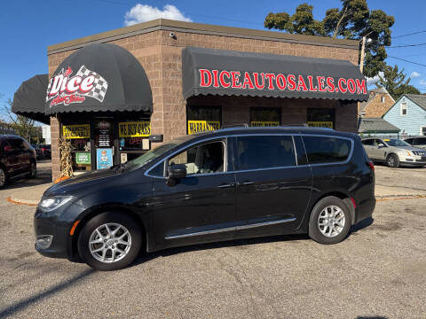 2020 Chrysler Pacifica Touring L