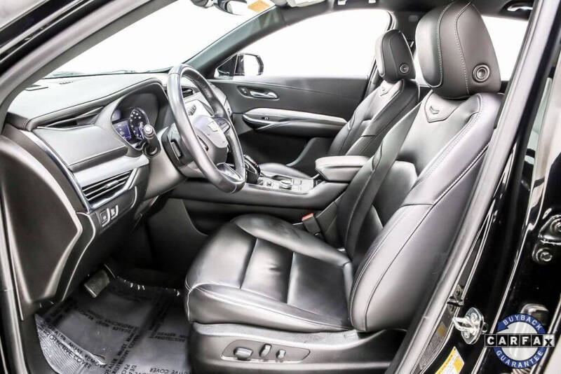 2020 Cadillac XT4 Premium Luxury