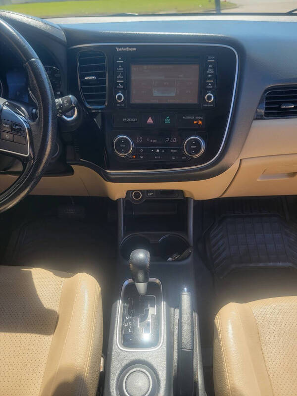 2016 Mitsubishi Outlander SEL