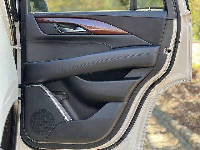 2016 Cadillac Escalade Luxury Collection