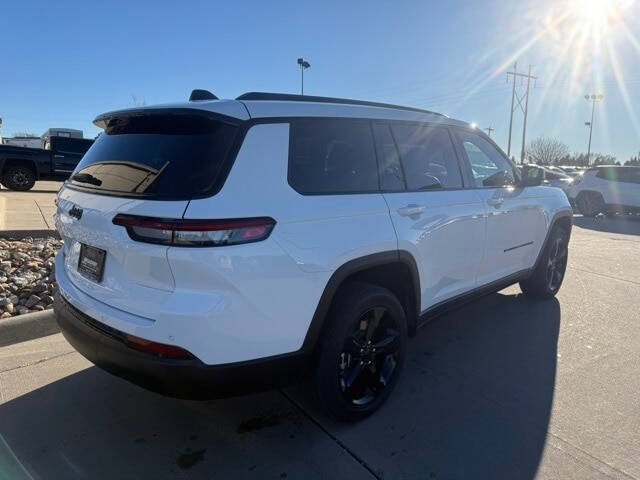 2024 Jeep Grand Cherokee L Altitude