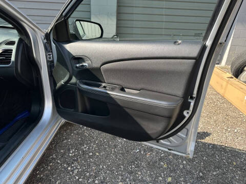 2011 Dodge Avenger Express