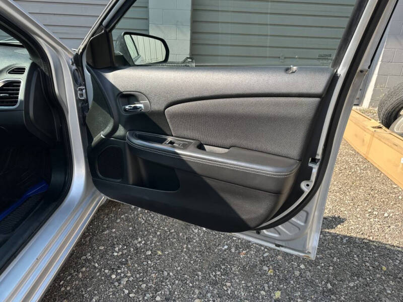 2011 Dodge Avenger Express