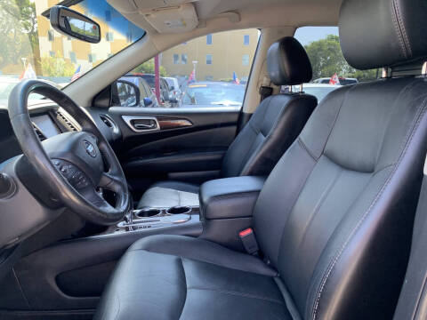 2014 Nissan Pathfinder SL