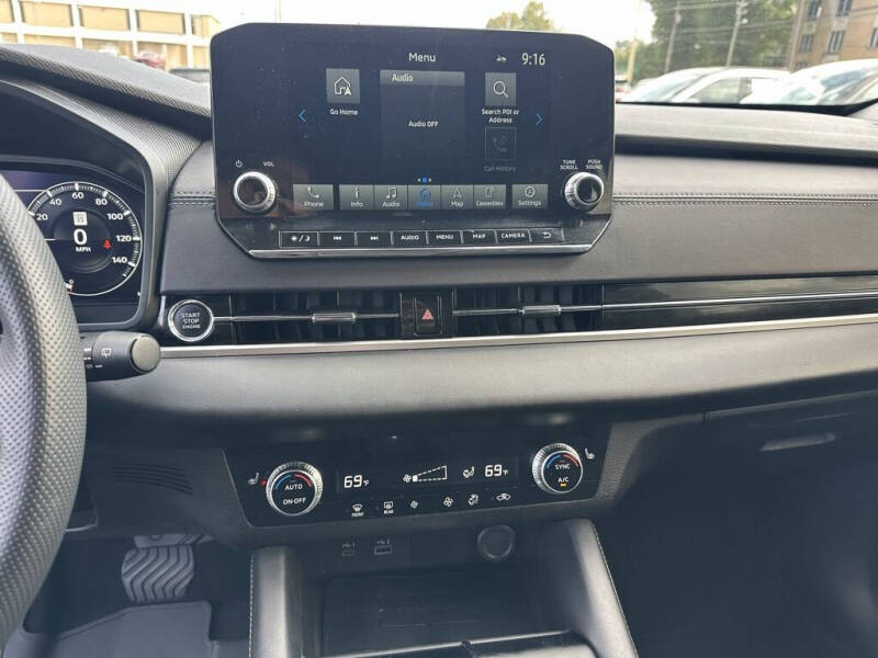 2023 Mitsubishi Outlander SE