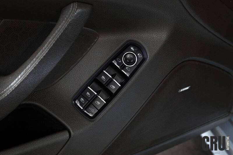 2014 Porsche Panamera 4