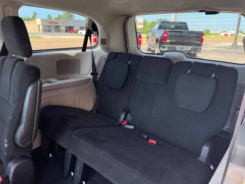 2011 Chrysler Town and Country Touring