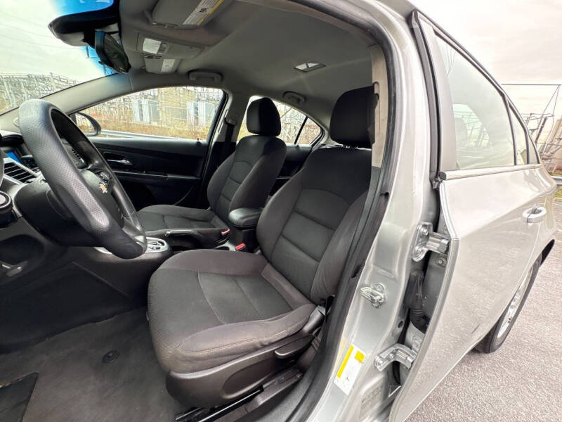 2015 Chevrolet Cruze 1LT Auto