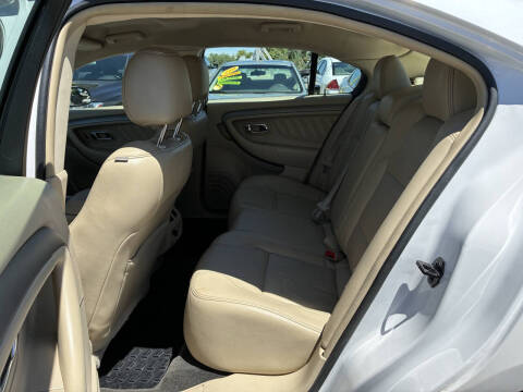 2014 Ford Taurus SEL