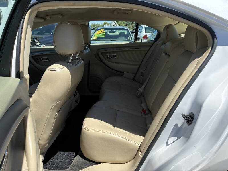 2014 Ford Taurus SEL