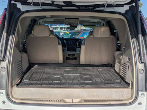 2017 Cadillac Escalade Premium Luxury