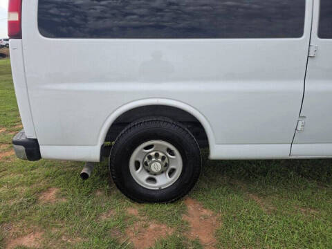 2017 Chevrolet Express LT 3500