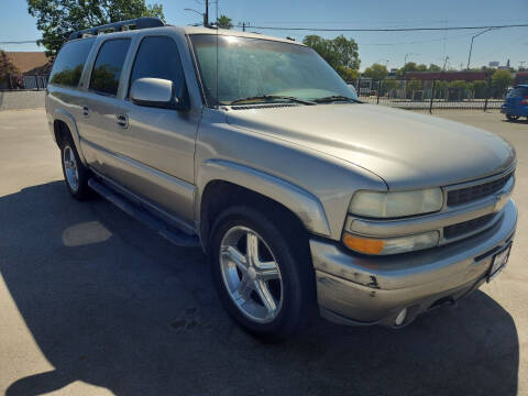 2003 Chevrolet Suburban for sale at COMMUNITY AUTO in Fresno CA