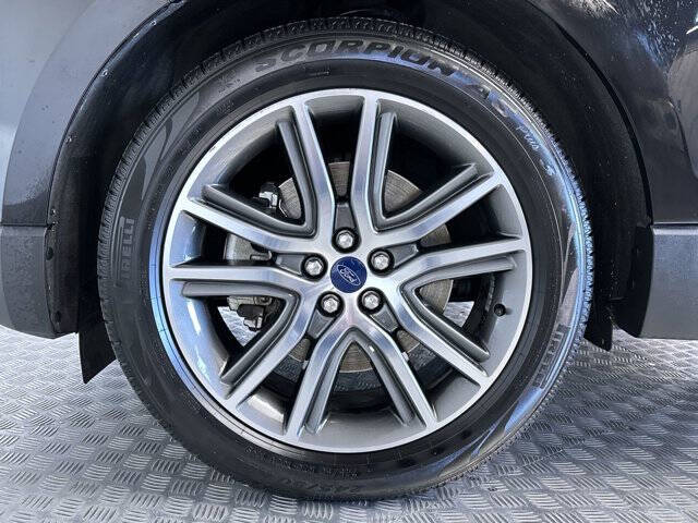 2019 Ford Edge Titanium