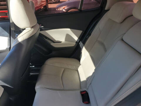 2017 Mazda MAZDA3 Grand Touring