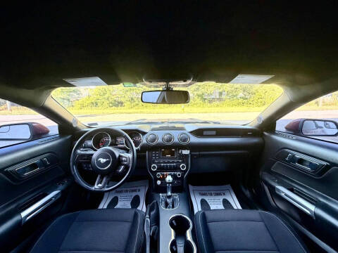 2017 Ford Mustang V6