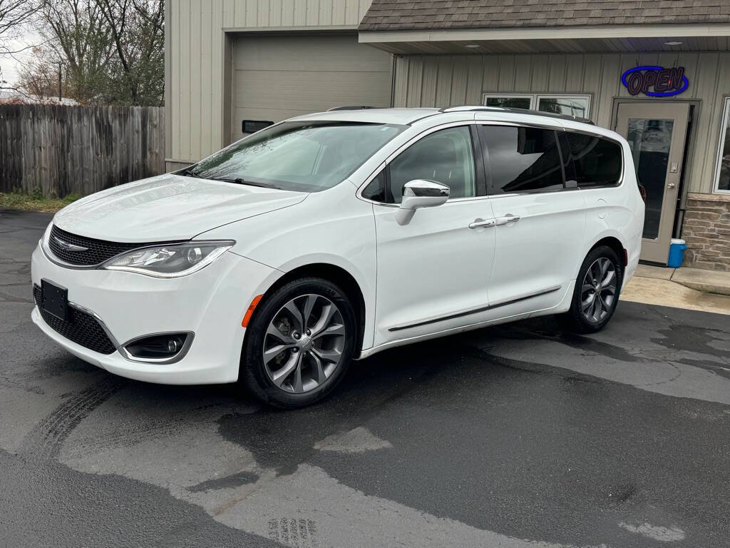 2018 Chrysler Pacifica for sale at Legit Motors in Elkhart, IN