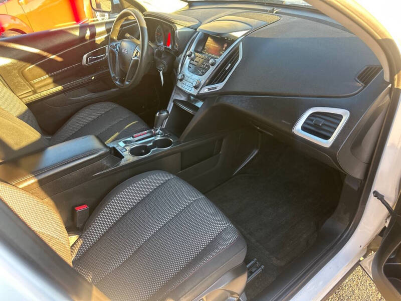 2017 GMC Terrain SLE-1