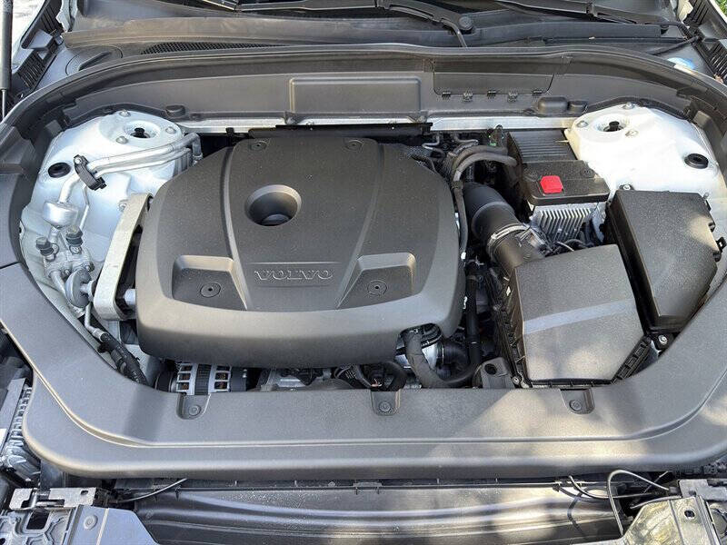 2020 Volvo XC60 18