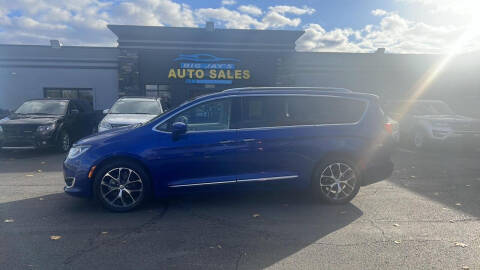 2019 Chrysler Pacifica for sale at BIG JAY'S AUTO SALES in Shelby Township MI