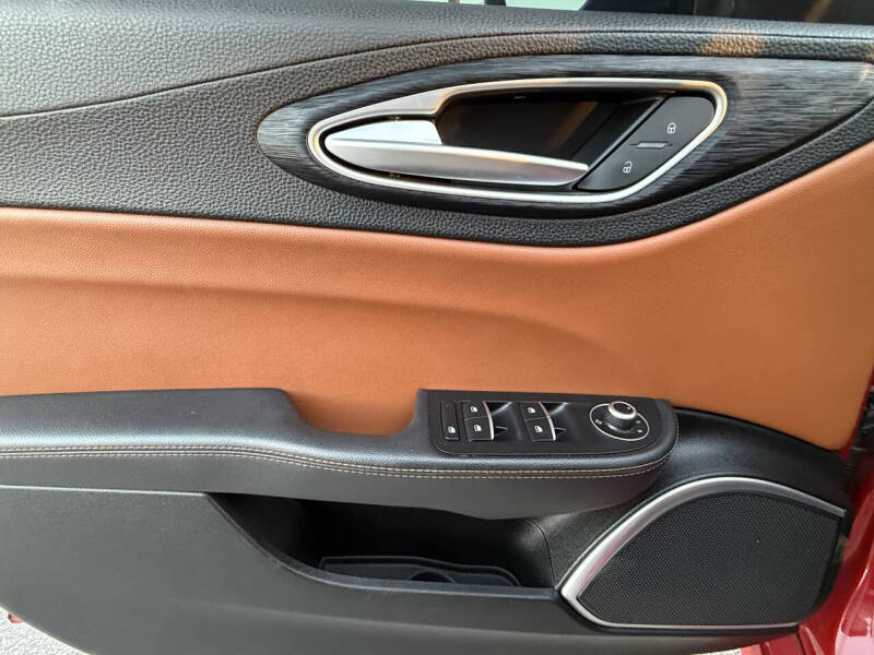 2019 Alfa Romeo Giulia Sport