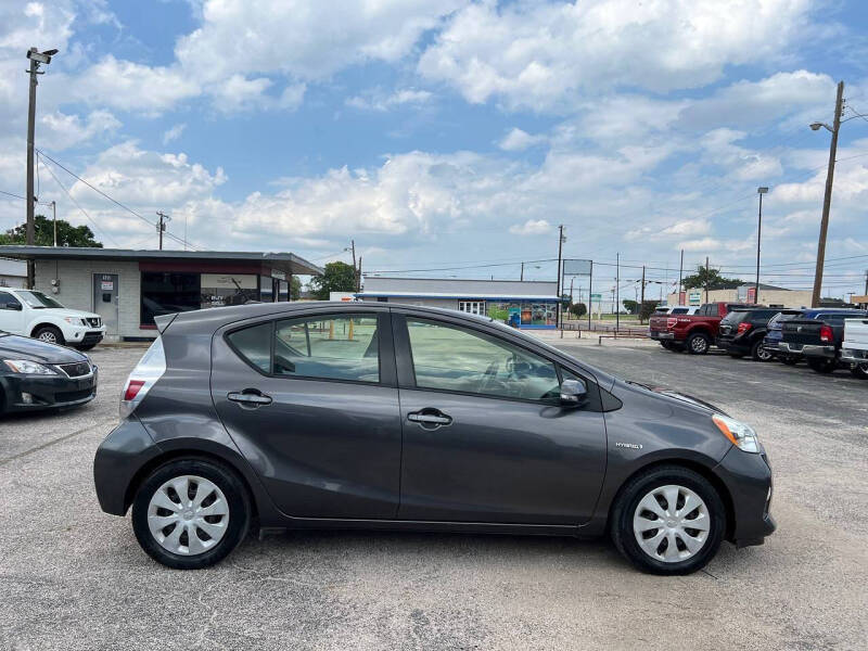 2014 Toyota Prius c Three