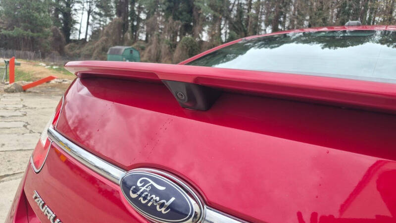 2010 Ford Taurus SHO