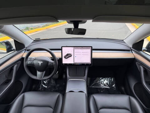2025 Tesla Model Y Long Range