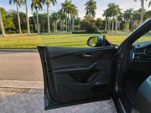 2019 Audi Q8 quattro Prestige 55 TFSI