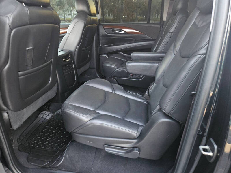 2017 Cadillac Escalade ESV Premium Luxury