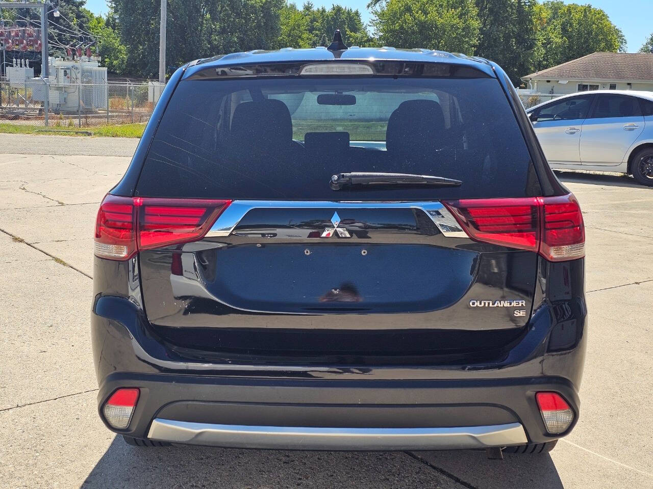 2018 Mitsubishi Outlander for sale at Quantum Auto Co in Plainfield, IL