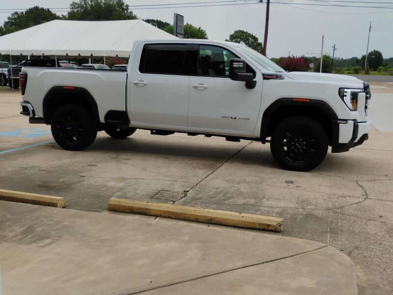 2025 GMC Sierra 2500HD
