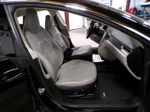 2013 Tesla Model S Performance