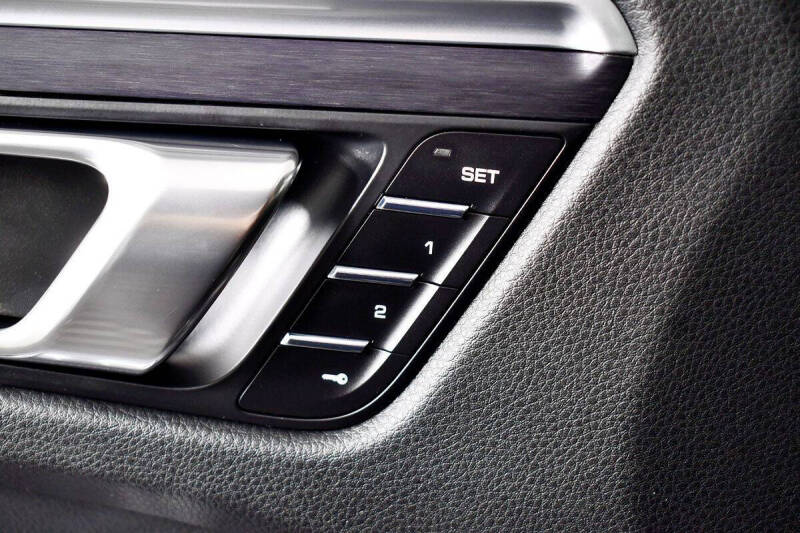 2017 Porsche Macan GTS