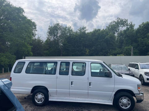 2014 Ford E-Series E-350 SD XLT