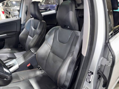 2017 Volvo XC60 T6 Dynamic