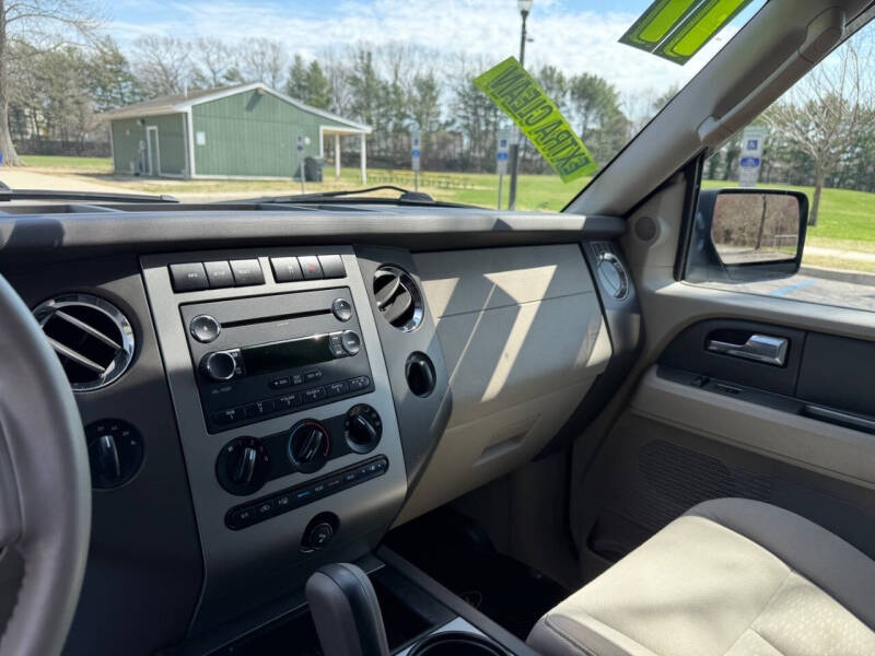 2011 Ford Expedition XLT