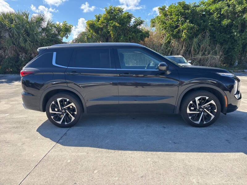 2024 Mitsubishi Outlander SEL Black Edition