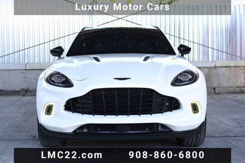 2021 Aston Martin DBX